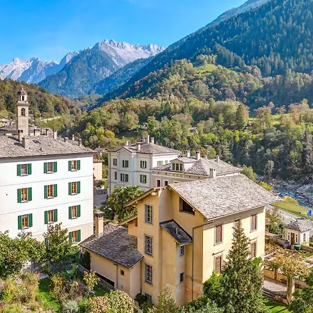 בית נופש Casa Pool Tra St Moritz E Il Di Castasegna