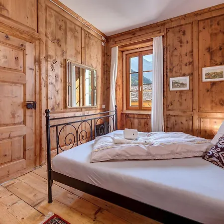 בית נופש Casa Pool Tra St Moritz E Il Di Castasegna