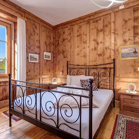 Casa Pool Tra St Moritz E Il Di בית נופש *
