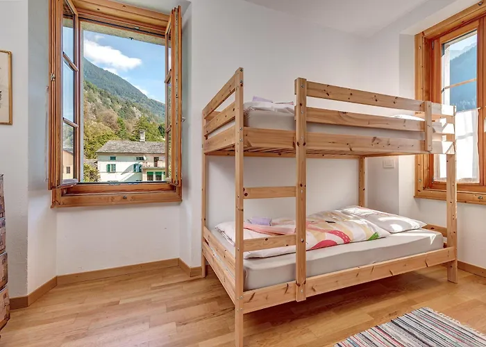 Casa Pool Tra St Moritz E Il Di Σπίτι διακοπών *